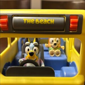 Bluey School Bus Toy with action figure dolls